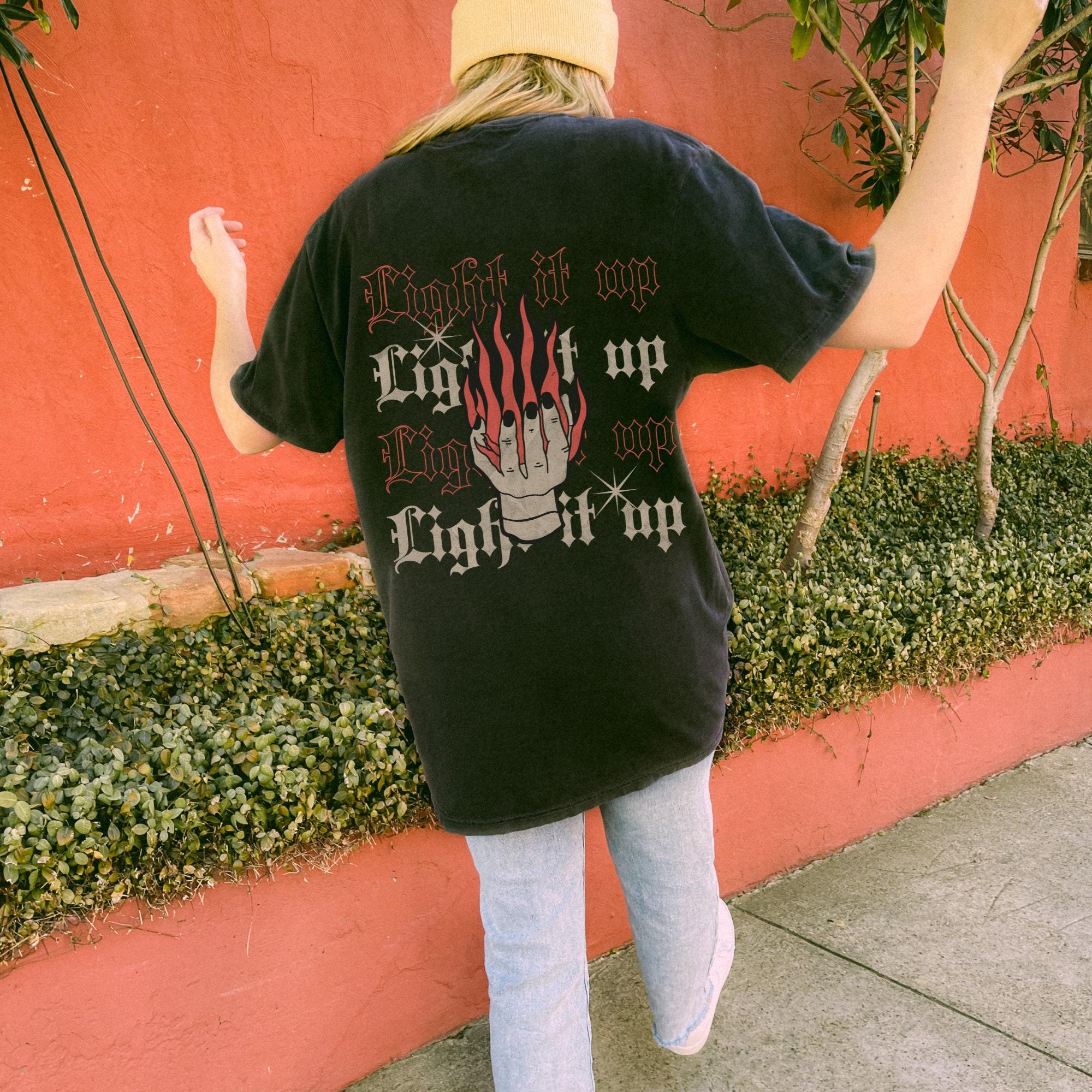 

Vintage Cotton Women Tee Oversize Loose Shirt Light It Up LICENSED Sarah J Maas Merch Crescent City Shirt Throne Of Glass Book 4XL