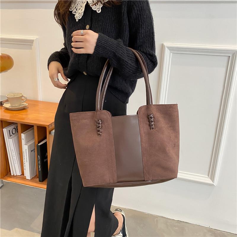 Big Bag Underarm Temperament Bag Women's Large Capacity New Fashion Shoulder Bag Texture Commuting