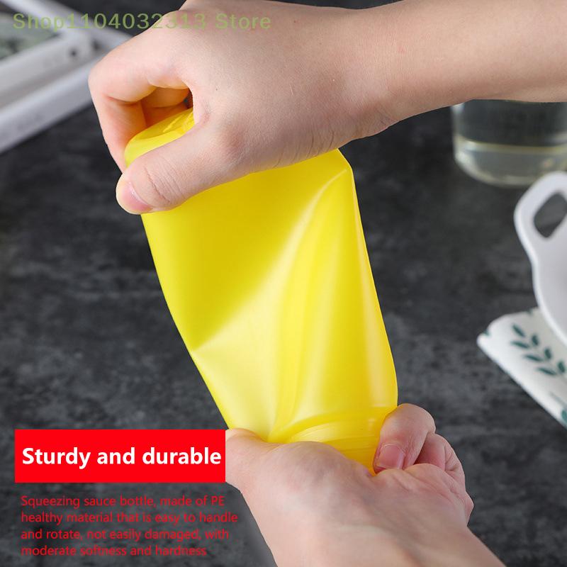 3 Holes Sauce Dispenser Squeeze Bottles with Lids Kitchen Oil Seasoning Mustard Salad Storage Jar Condiment Tool