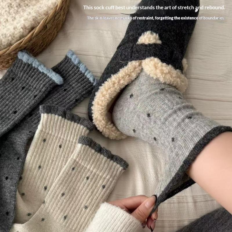 1 Pairs Autumn Edge Socks Women'S Spring Autumn Mid-Calf Cute Polka Dots Socks Student Socks Women'S Socks
