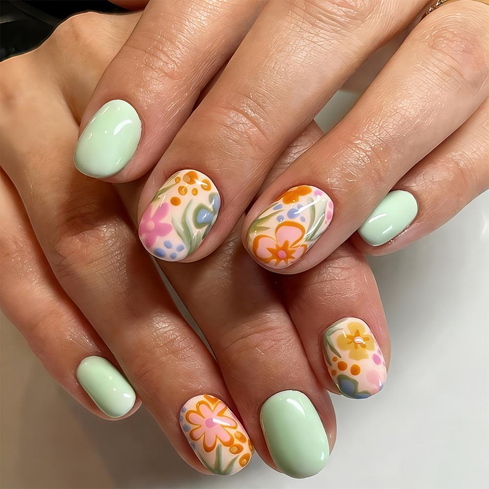 

Elegant Green Fresh Floral Nail Art Set - 24 Detachable Pieces