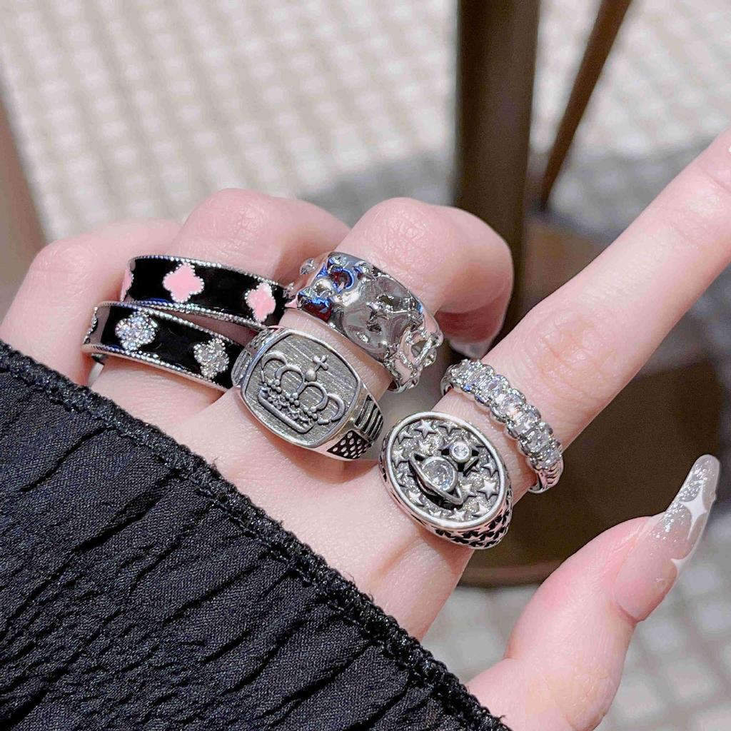 Vintage Retro Kleeblatt Personalisierte Krone Offener Ring Mode Nische High-End Schmuck Damen