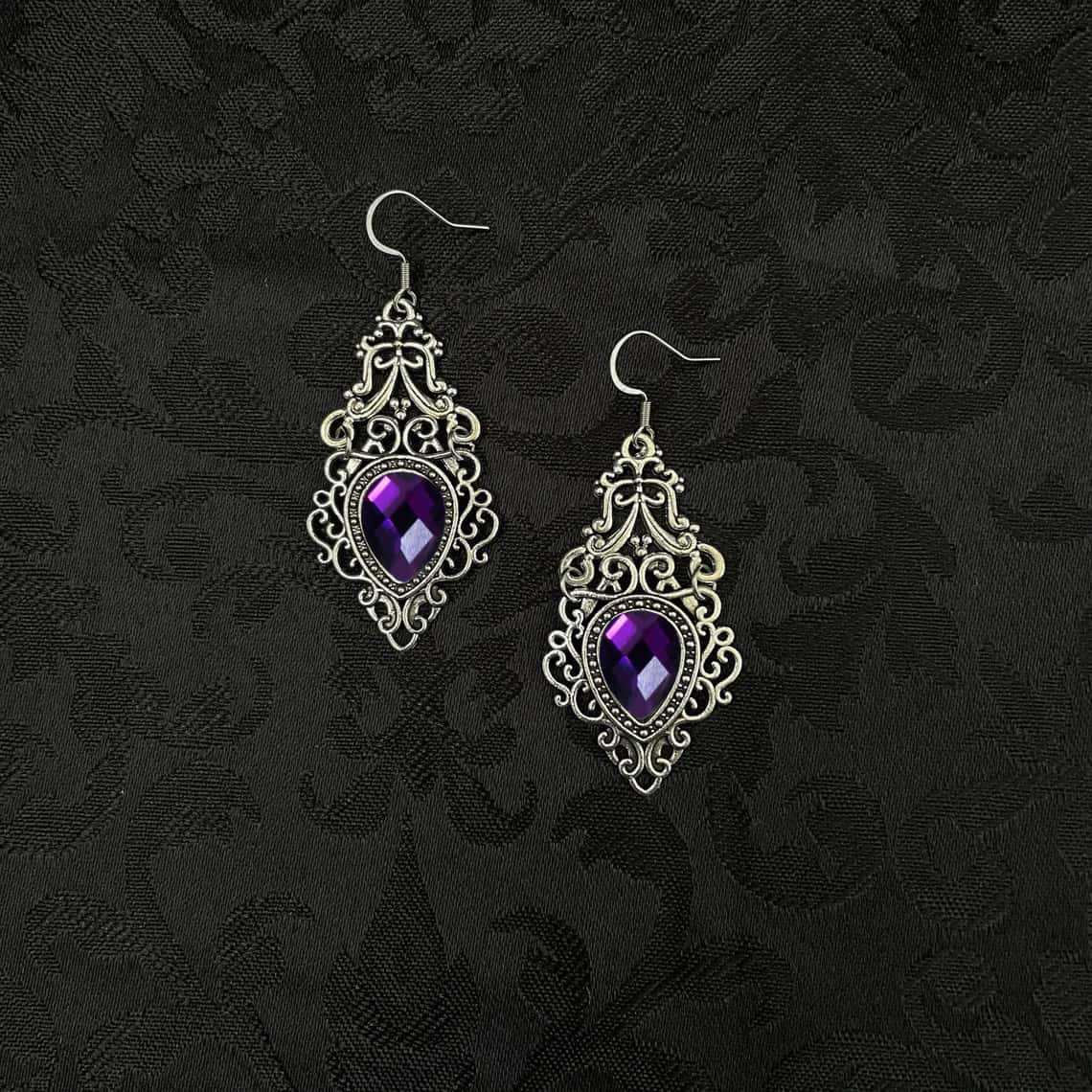 

Gothic Victoria Sliver Color Celtic Filigree Scroll Imitation Gemstone Pendant Dangle Earrings for Women Bride Wedding Jewelry фіолетовий