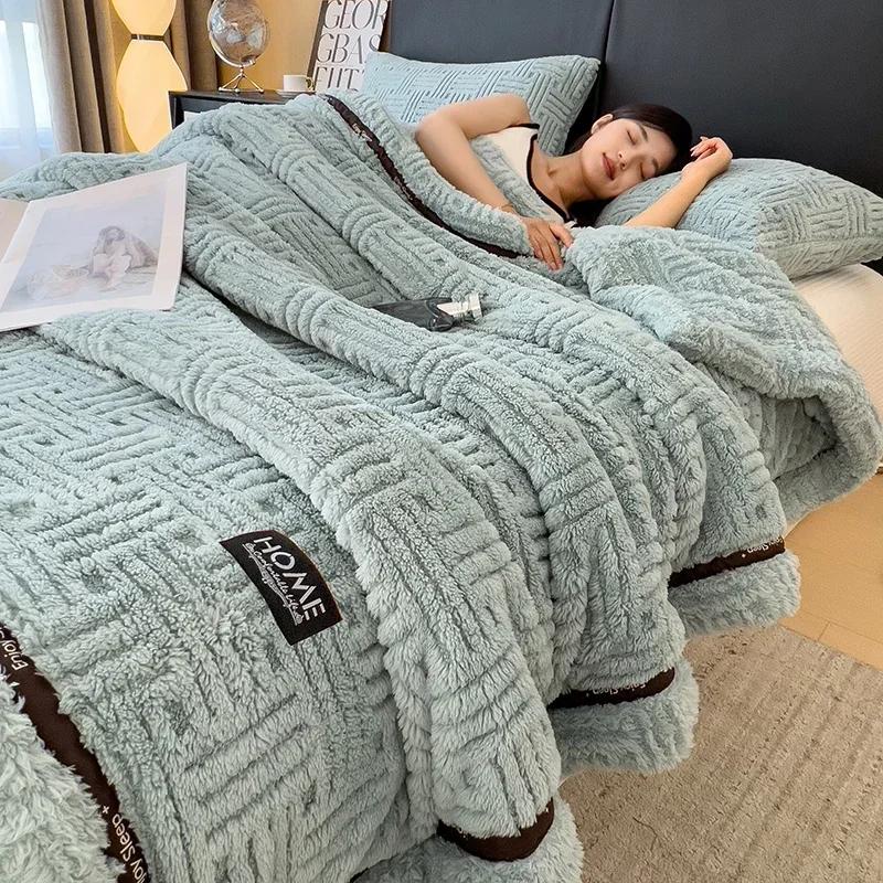 New Half Sides Fleece Autumn Winter Blanket for Bed Soft Fluffy Warm Sofa Cover Blankets Glade A Comfortable Warmth Blanket