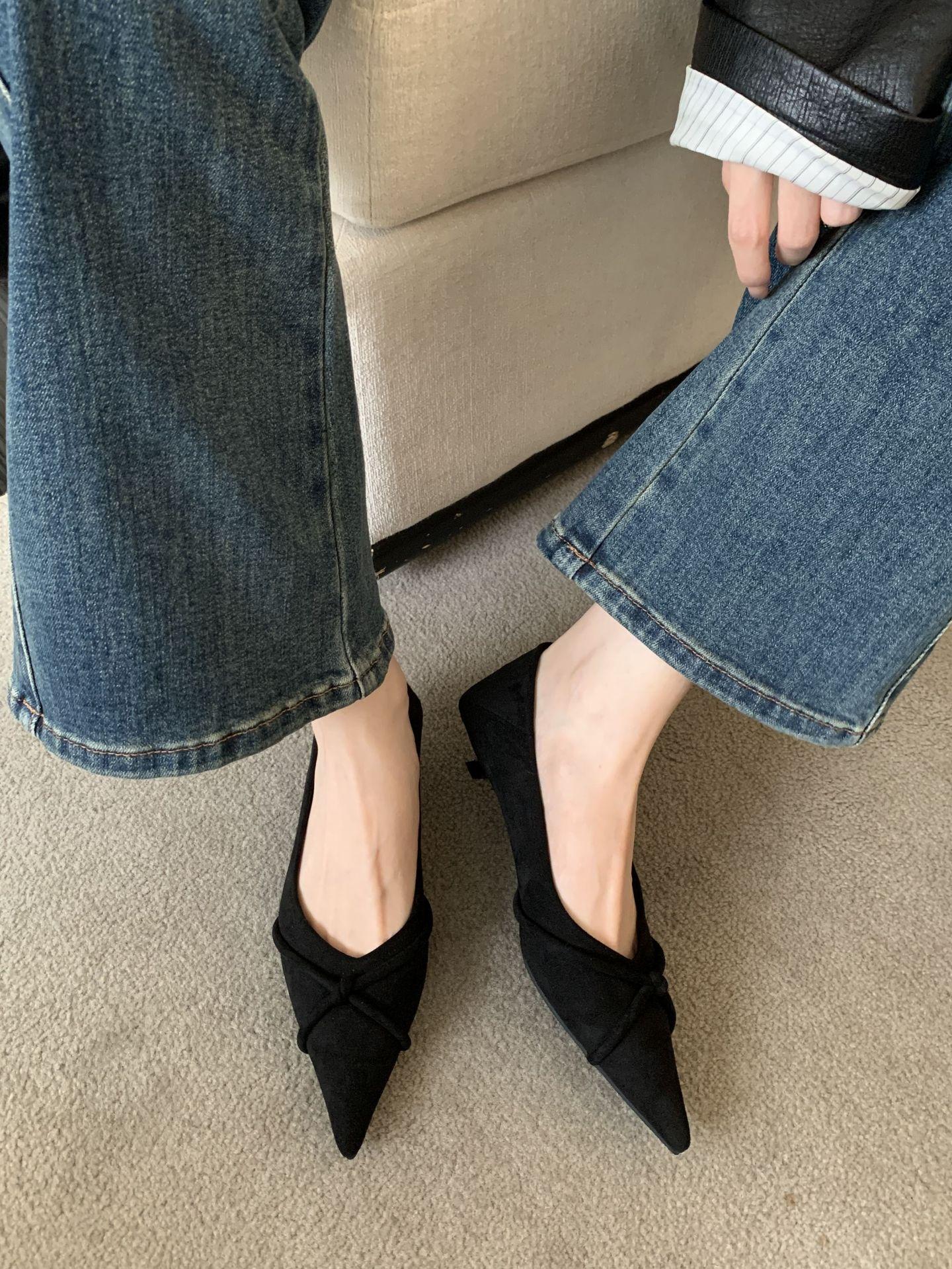 

High heels women s stiletto high-end cross-strap retro single shoes 2025 spring women s suede comfortable soft-soled work shoes 35