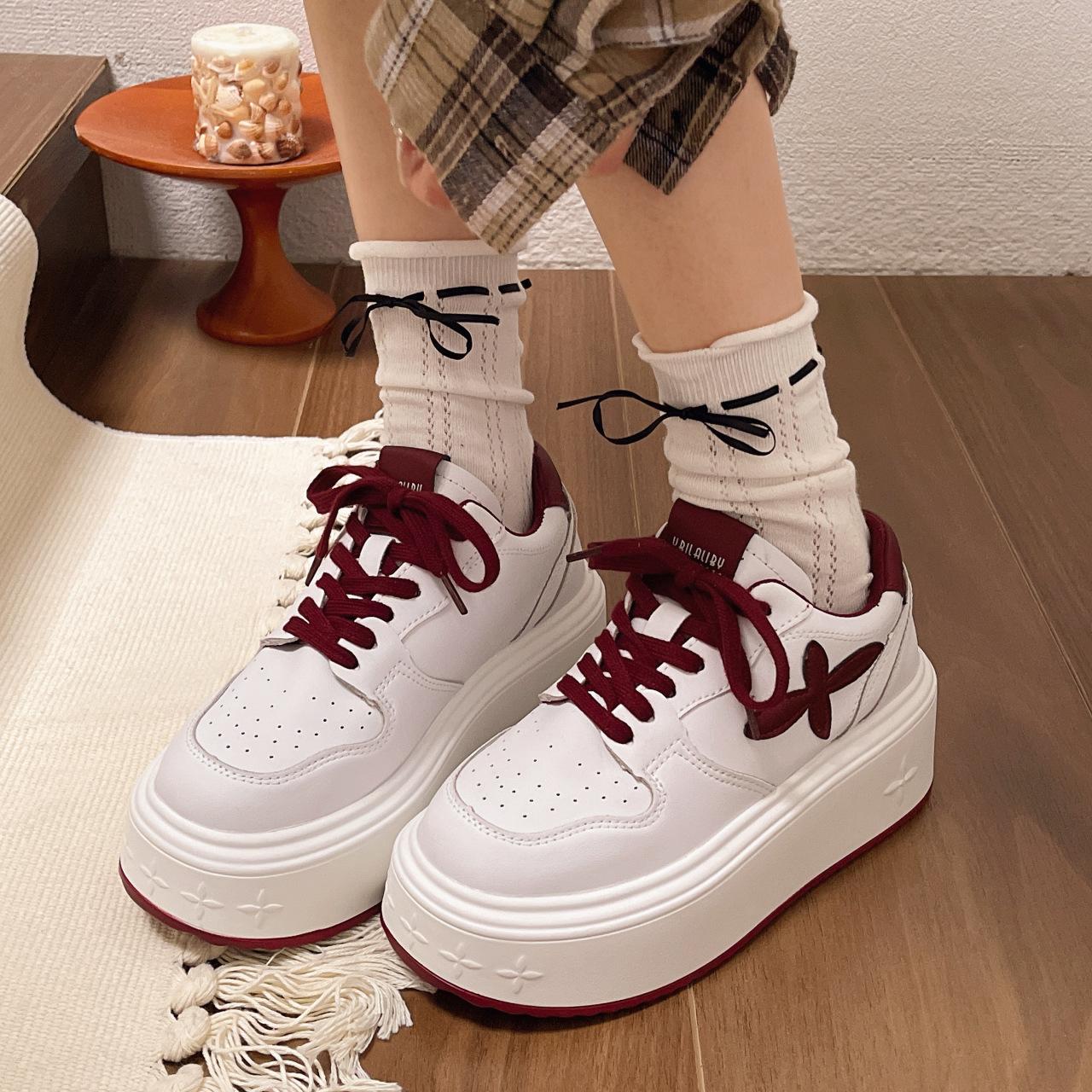 

Leather little white shoes women s spring platform muffin women s shoes small height-increasing board shoes trendy shoes 40