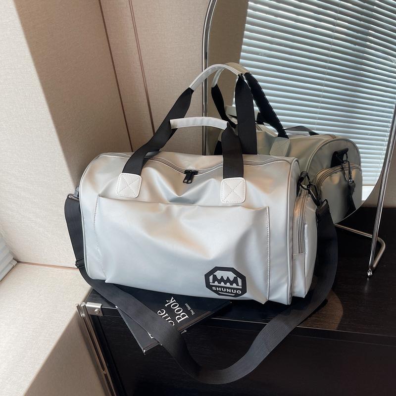 Large-capacity travel bag, portable pearlescent sports bag, short-distance high-value business trip, light messenger fitness bag, women