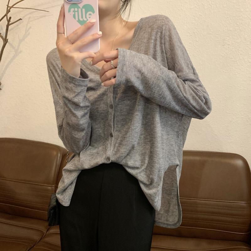 Thin large-size sunscreen air-conditioning shirt for women's early spring split ends and thin long-sleeved single-breasted top blouse