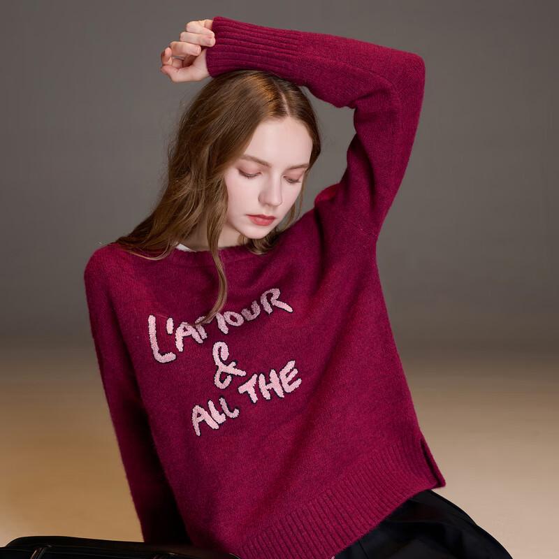 Sancai Women's Letter Embroidered Knit Pullover