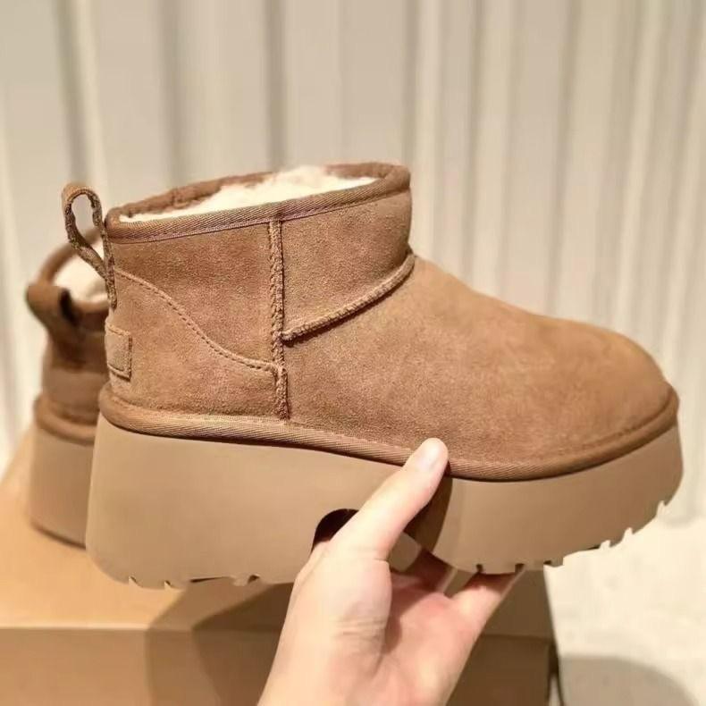 Thickened Snow Boots Women's 2025 New Thick-soled Cattle Anti-velvet Thickened and Fur Integrated Warm Cotton Shoes One Pedal