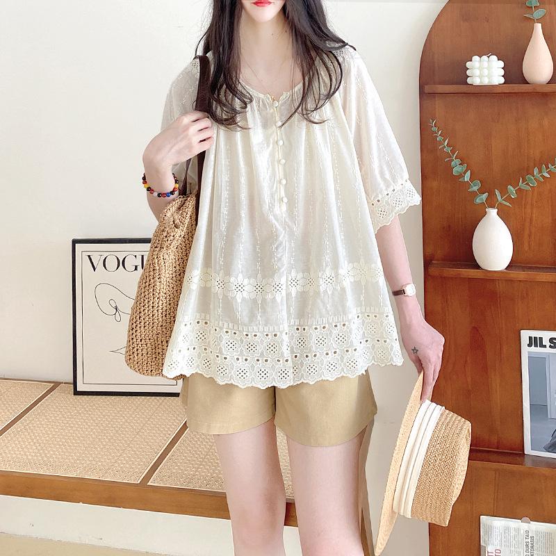 

Women s Summer 2026 French Sweet Cotton Shirt with Lace Floral Embroidery and Half-Open Collar XL абрикосовый