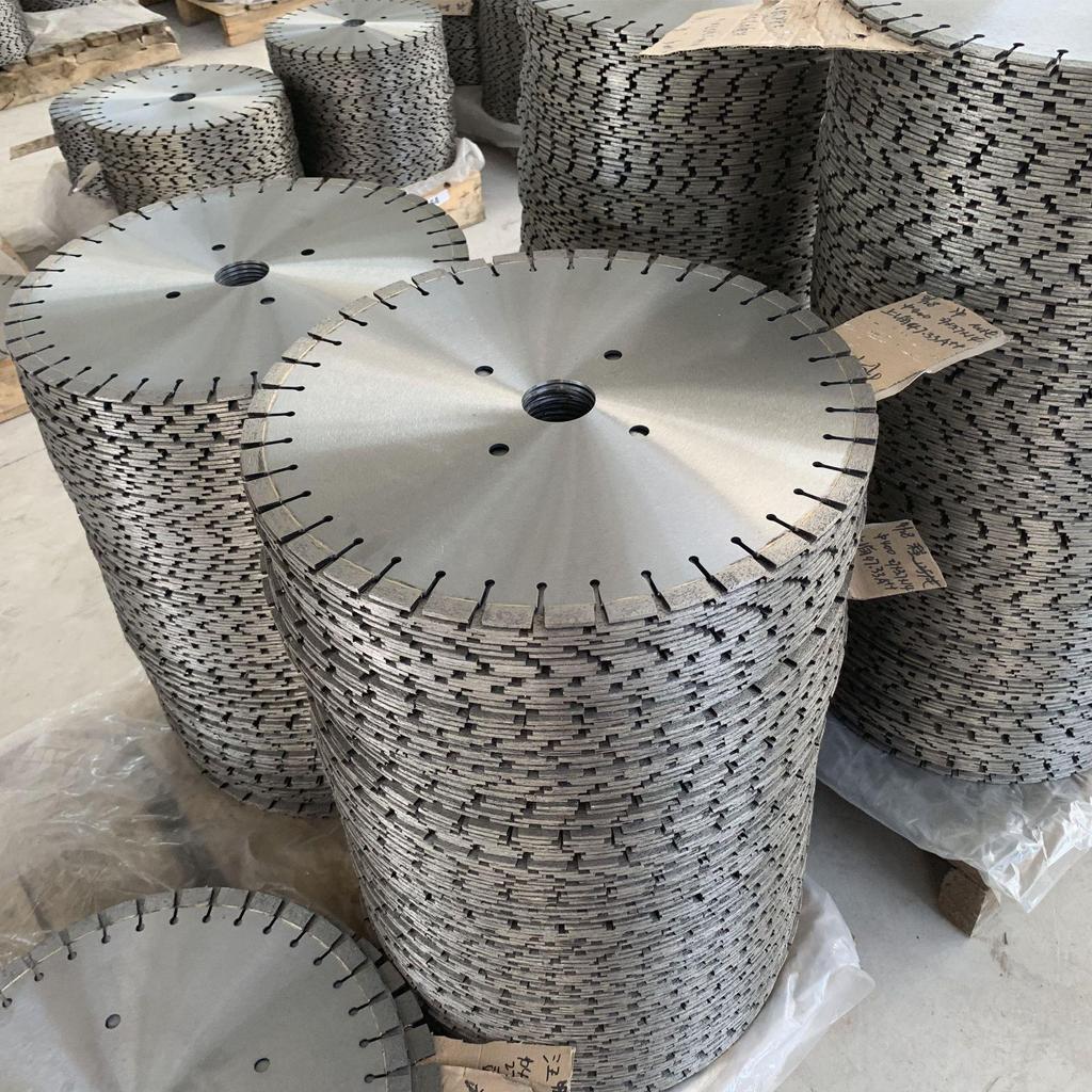 Diamond Saw Blade for Granite and Concrete Cutting