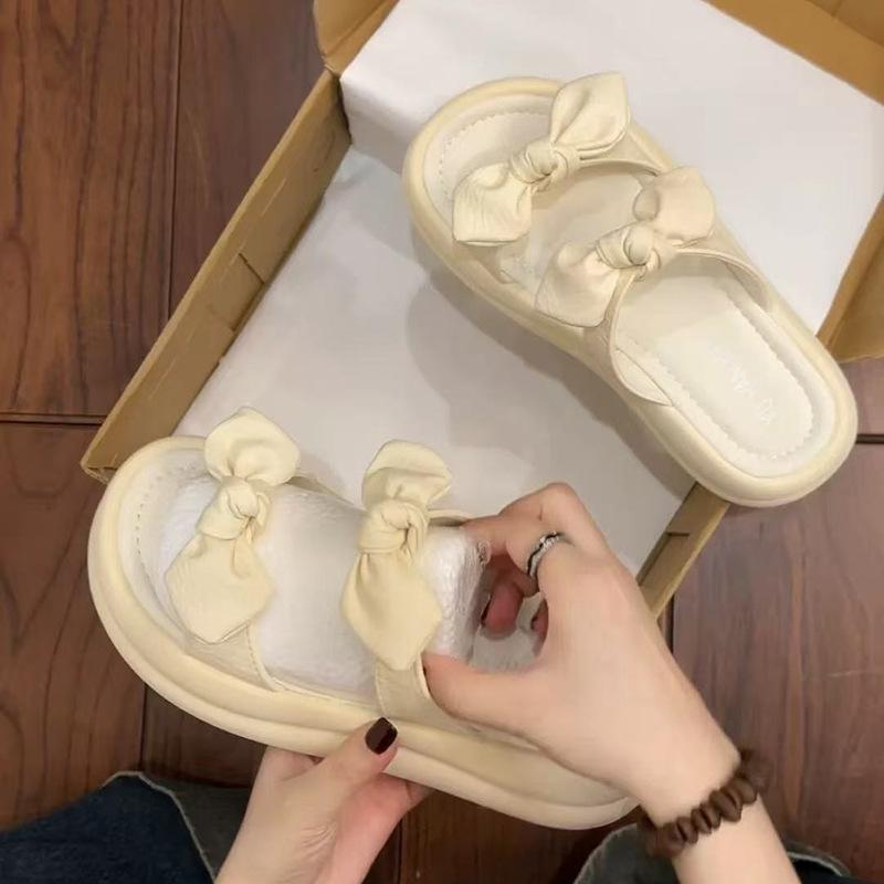 

Шлепанцы на толстой подошве женские для улицы летние новые модели с юбками универсальные с бантами сандалии на перемычке 40