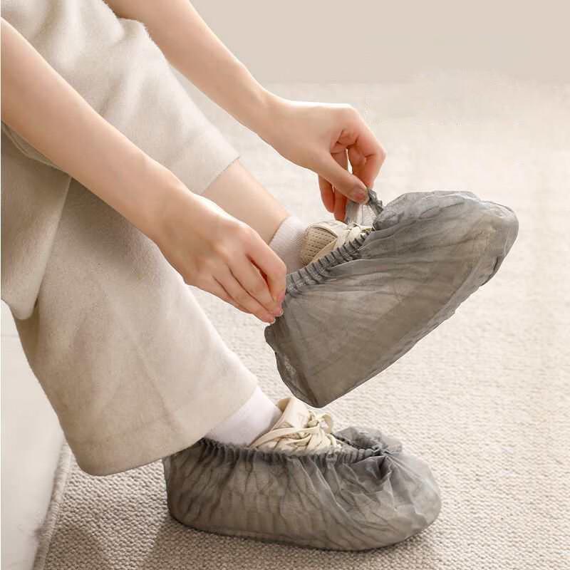 OEING Disposable Non-woven Thickened Household Indoor Shoe Covers (100-pack)