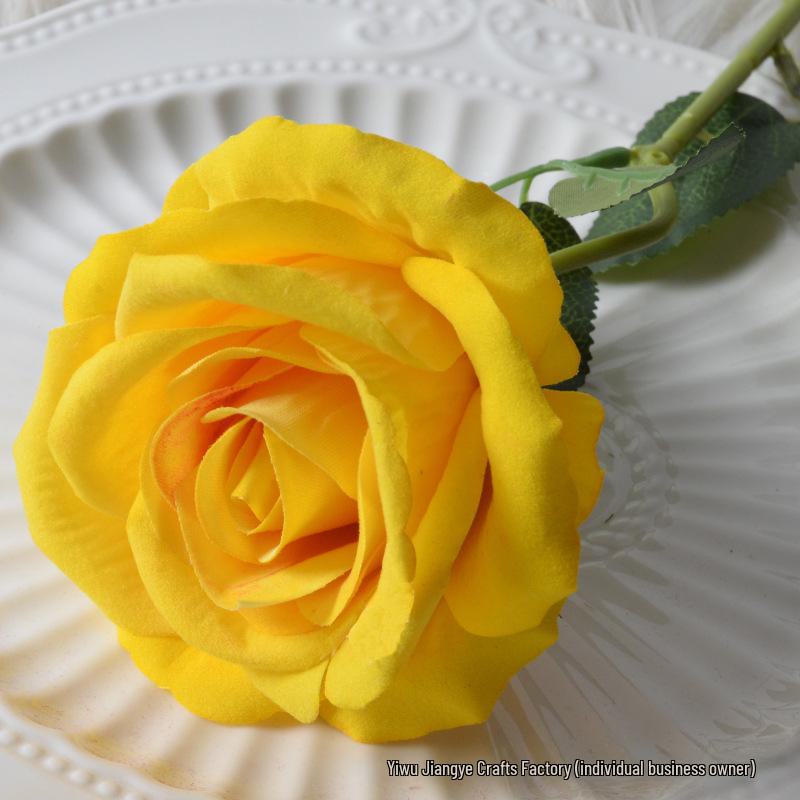 Large Flannel Rose Silk Bouquet for Wedding and Valentine's Day Home Decor