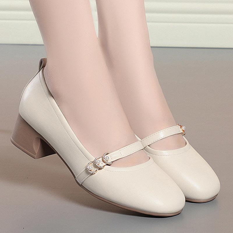 Square head single shoes women's 2026 autumn new shallow mouth versatile women's shoes thick heel soft sole leather shoes with skirt