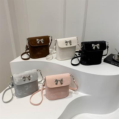 Korean Version of Niche Large Capacity Commuting for Women's Summer Bow Solid Color One-shoulder Crossbody Bucket Bag