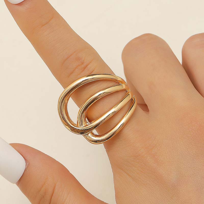Vintage Metal Hollow Twisted Open Rings for Women Creative Gold Color Irregular Geometric Adjustable Finger Ring Zircon
