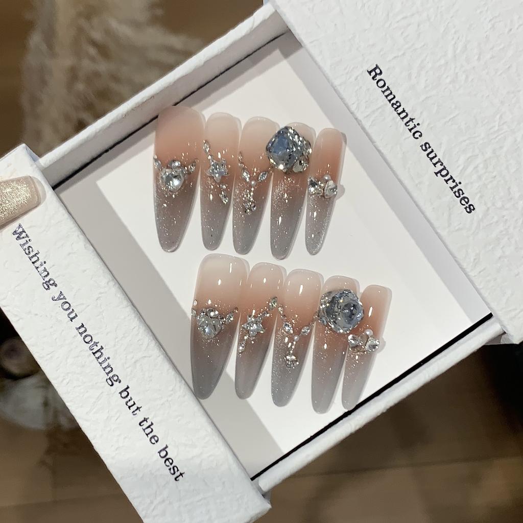 Handmade Ice-transparent Blush Gradient Cat Eye Small Broken Diamond Chain Square Diamond Milky Way with Trace Wear Armor