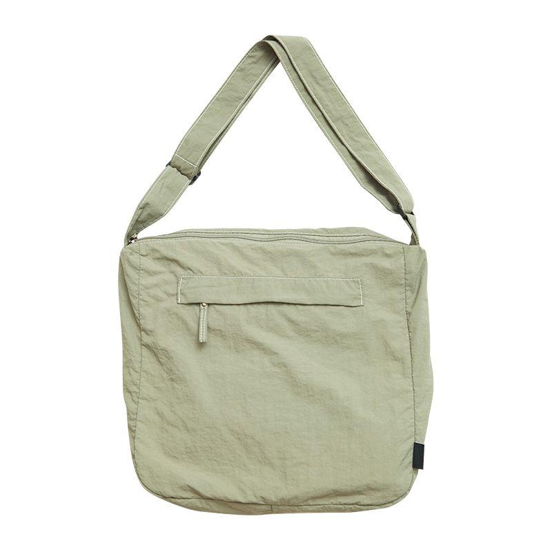 

Sobag Neutral Mountain Gym Bag Crossbody Shoulder Bean paste Green