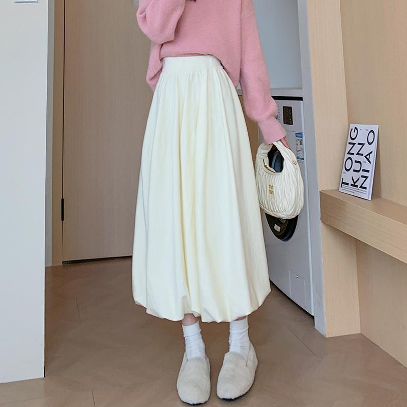 

Жіноча спідниця міді в корейському стилі осінь-зима із завищеною талією Чорно-сіра в’язана стильна спідниця Елегантна тепла в’язана універсальна спідниця One Size