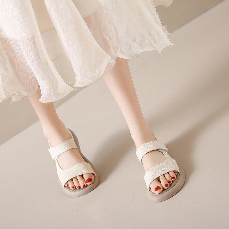 

Velcro flat Roman sandals women 2025 new summer Internet celebrity explosion soft-soled lazy casual beach sandals 42