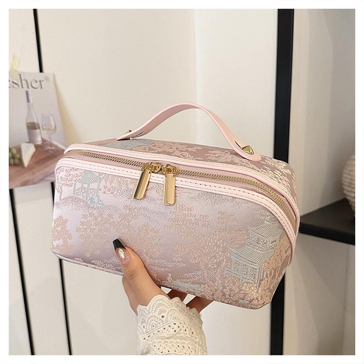 Elegant Vintage Embroidered Makeup Bag Large Capacity Portable and Perfect for Storing Cosmetics and Toiletries Ideal for Travel