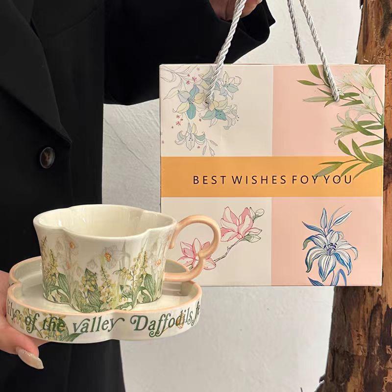

OLOEY Retro Green Floral Bone China Coffee Mug Set