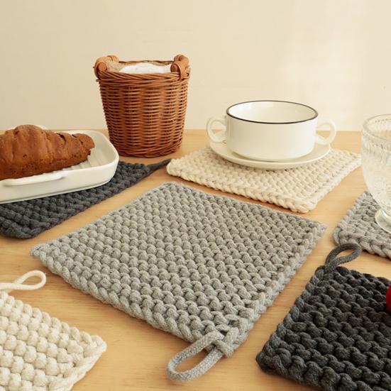 Handgeflochtener Baumwollseil Untersetzer Tischset Minimalistisches Quadratisches Tischset Hitzebeständig Rutschfest Wiederverwendbar Rustikales Küchen-Esszimmer-Dekor für Zuhause Restaurant
