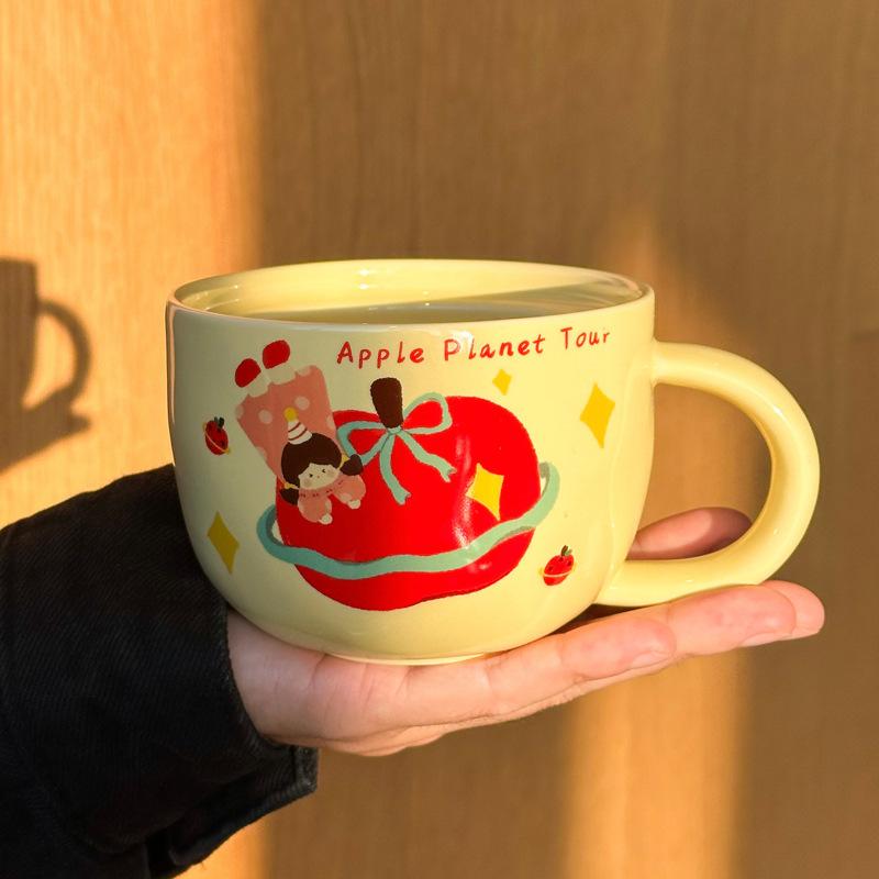Apple Water Cup Cute Ceramic Cup Mug with Lid Spoon New Year's Birthday Gift for Girls