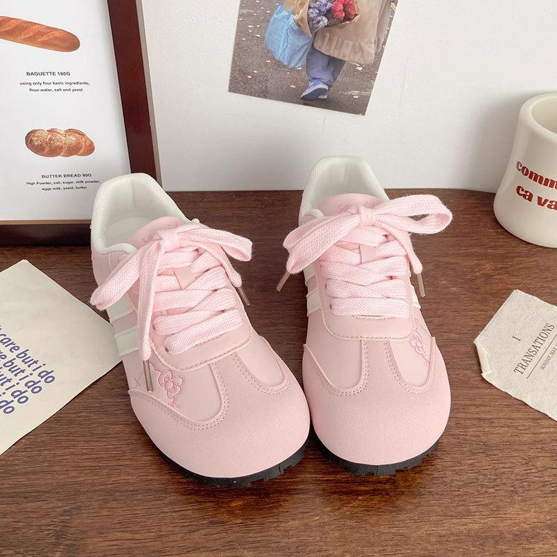 Cute KT cat embroidered German training shoes women's new Korean niche chic versatile board shoes casual women