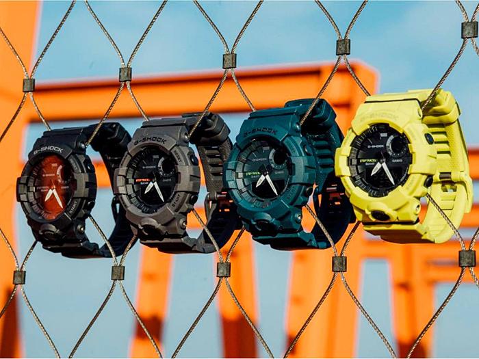 Casio G-SHOCK Erkek Reçine 200M Suya Dayanıklı Dijital Darbeye Dayanıklı Kuvars Saat GBA-800-1A