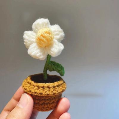 Hand-Woven Mini Potted Tulip Flower Rose Wool Finished Product DIY Crochet Homemade Home Decoration