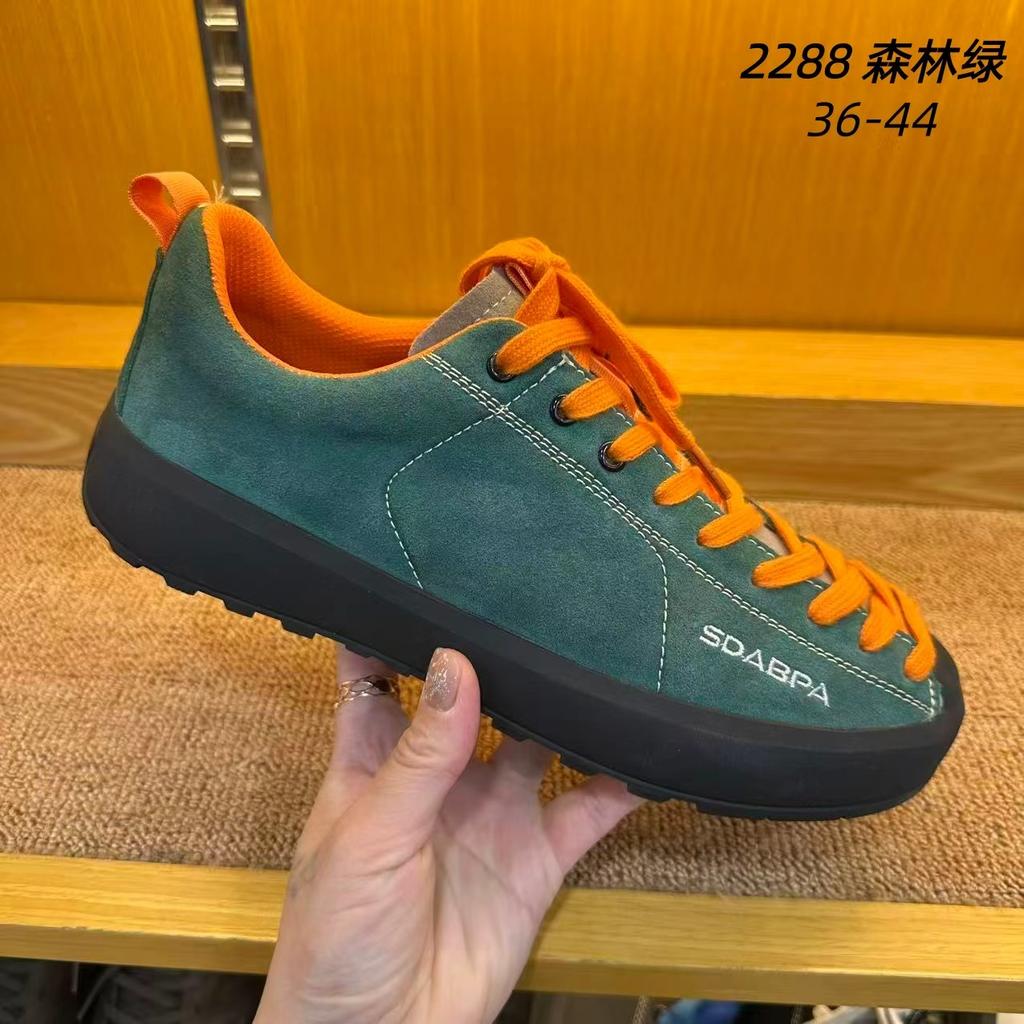 Unisex Outdoor Hiking Shoes Lightweight Walking Casual Sneakers Breathable Travel Shoes for Men Women