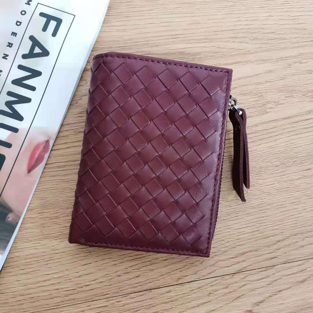 

Lambskin Woven Short Wallet with ID and Coin Pockets бордовый
