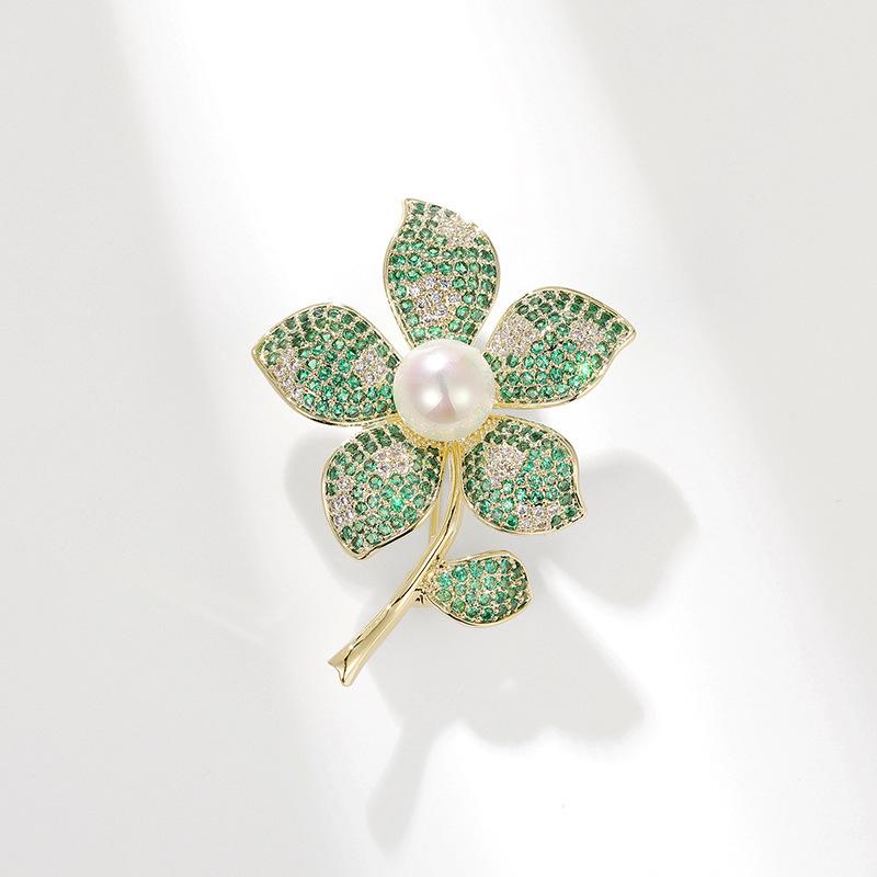 Bo Xin Yun Zircon Pearl  Agate Flower Brooch: Elegant Five-Petal High-End Corsage for Clothing