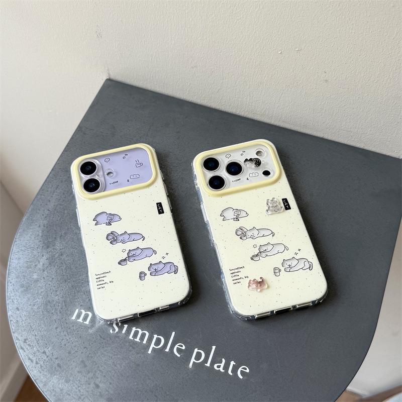 Yellow Ink Splash Hollow Cat iPhone 17/16 Pro Max/15 Pro Case - Premium Design