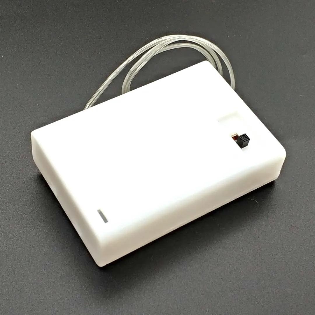 

3 * Держатель для батареек AA Коробка для хранения с выключателем и крышкой для батареек AA 4,5 В Стандартный контейнер Черный Белый Прозрачный White