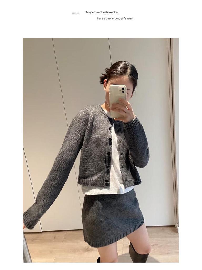 Women's Autumn/Winter Knitted Bodycon A-line Skirt - Slimming, Warm, and Stylish