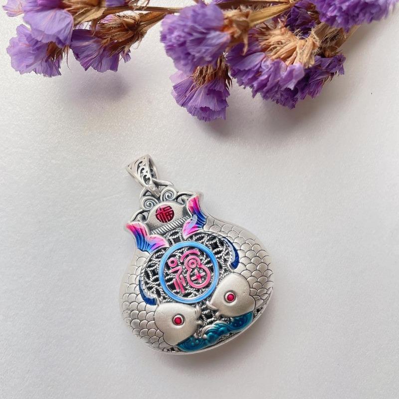 Vintage Klassisch Cloisonné Emaille Rosa Lila Zwei Fische Anhänger Halskette für Damen Charms Fein Neu in Schmuck