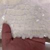 50x150cm Weicher milchig-weißer dreidimensionaler Offsetdruck Fischschuppen Plüschstoff Herbst Winter Mantel Jacke Designstoff