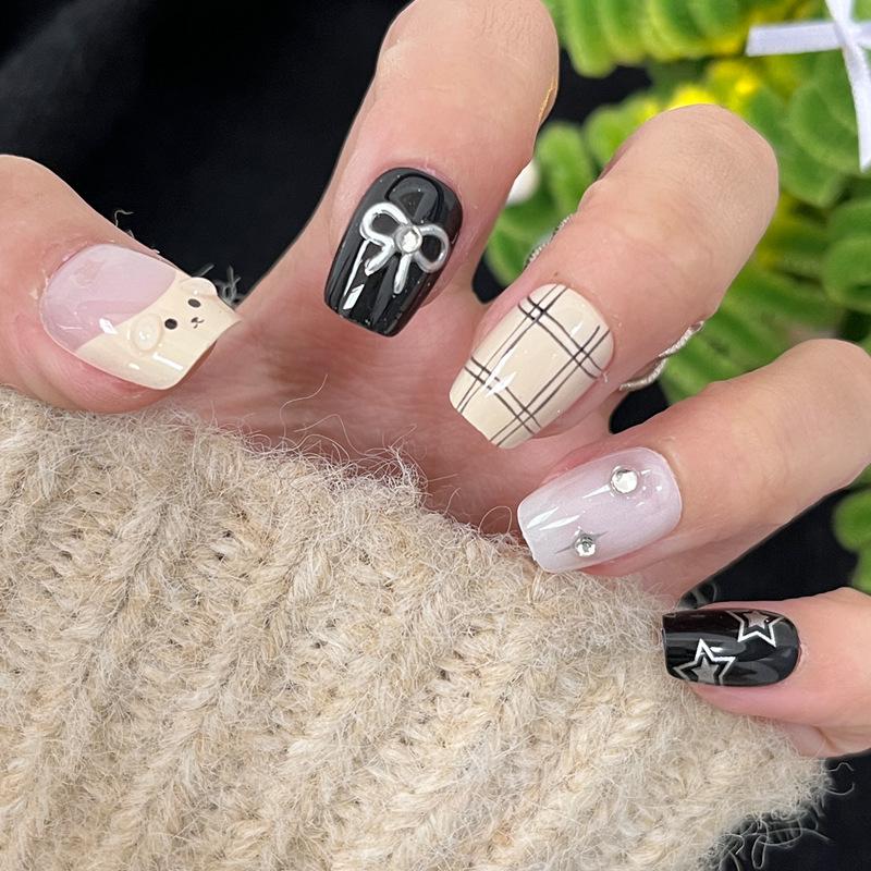 

Носимый Осенне-Зимний Делюкс Мультяшный Дизайн Ногтей Сердечки - Короткие Ногти в Стиле Xiaohongshu Handmade Nail M#10 pieces/bag