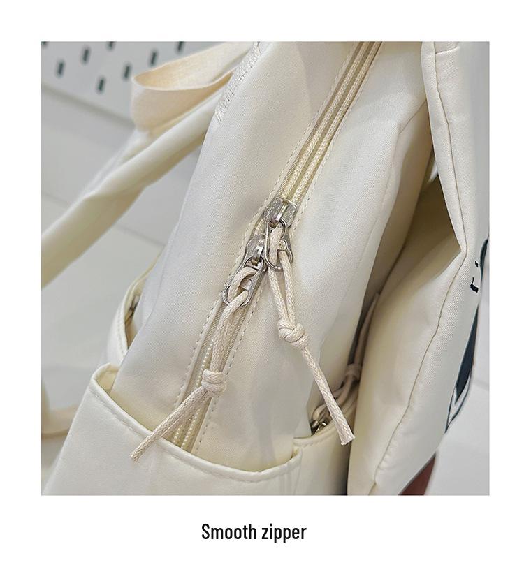 Korean Style Lightweight Cartoon Cat Backpack for Primary School Girls