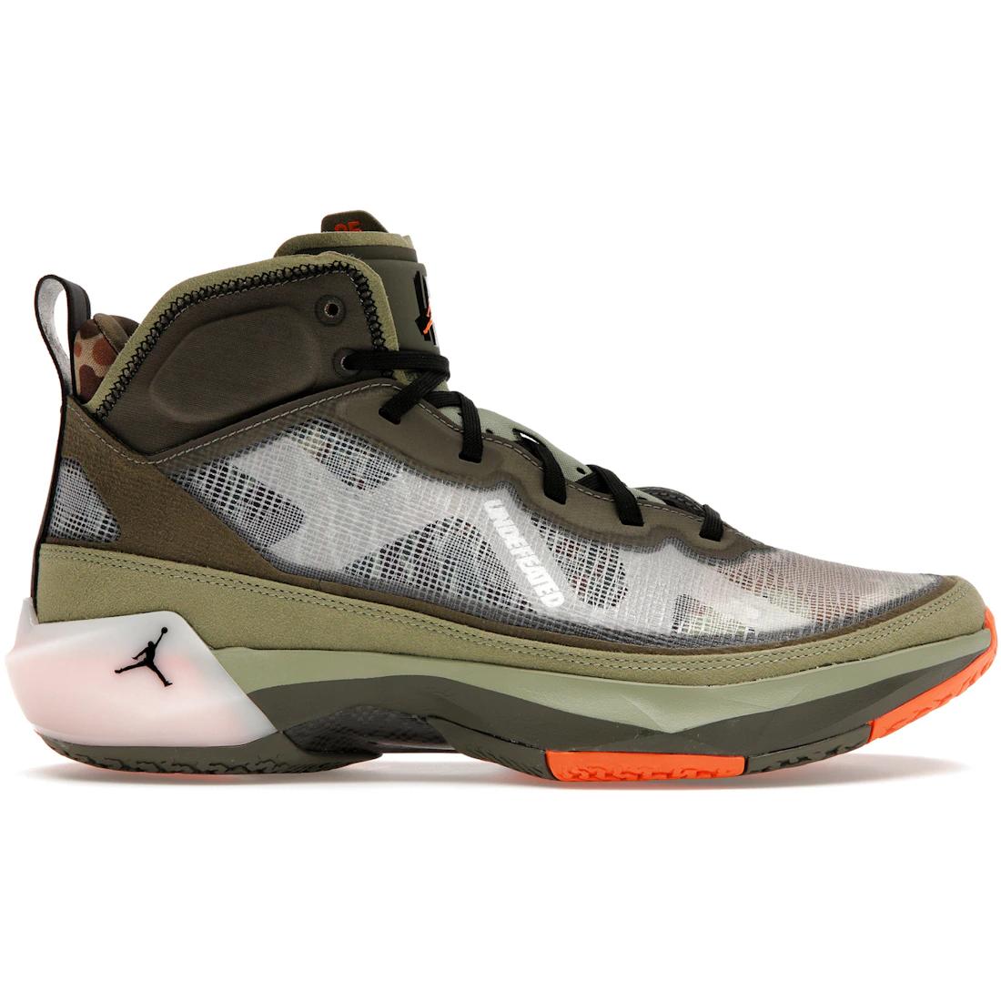 

Кроссовки Jordan 37 Undefeated(DV6255-300) 37.5