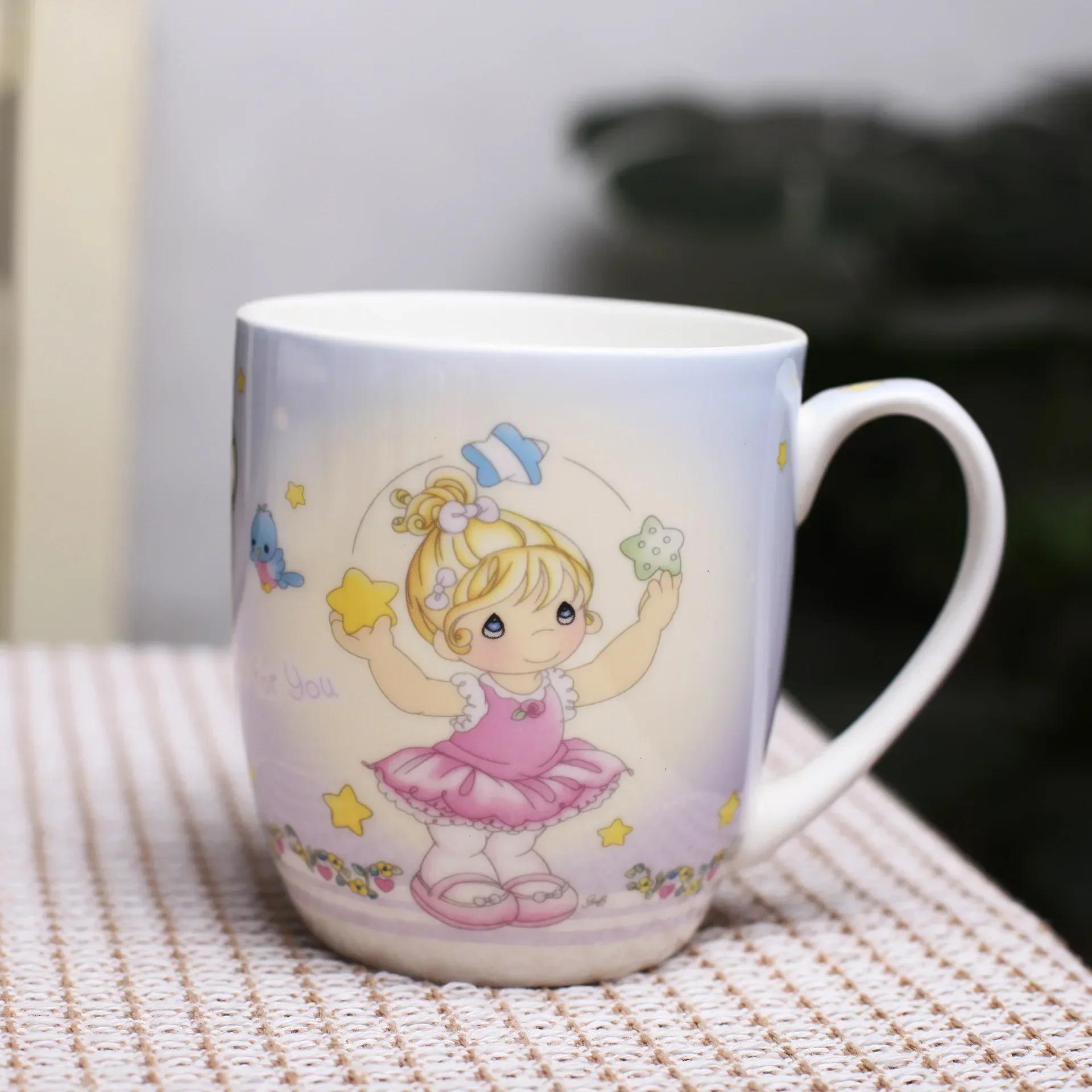 

Кружка из костяного фарфора Мультяшная чашка Чашка для воды Сувенирная кофейная кружка Кружки Кофейные чашки Кофейные чашки Кружки 450ml светло-синий