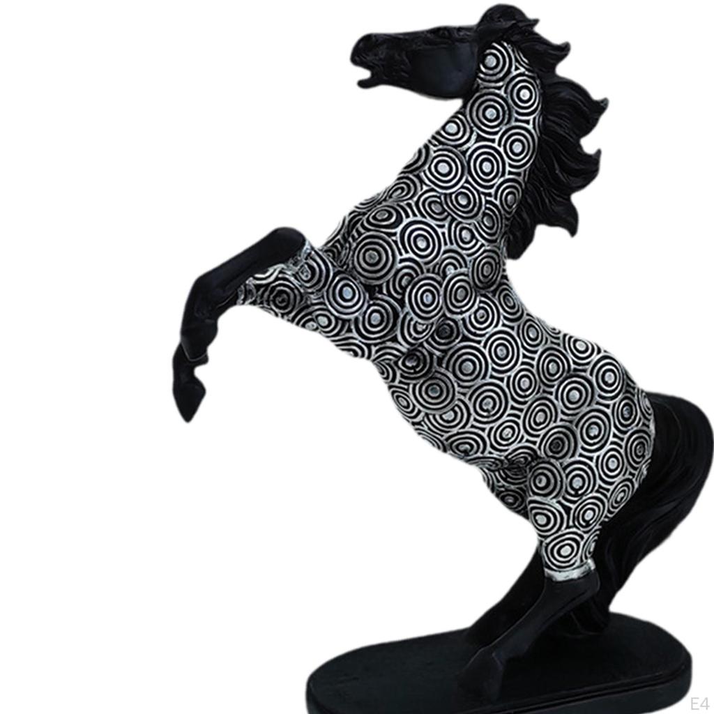 Umělecká pryskyřičná figurka koně pro vystavení u vchodu do domu