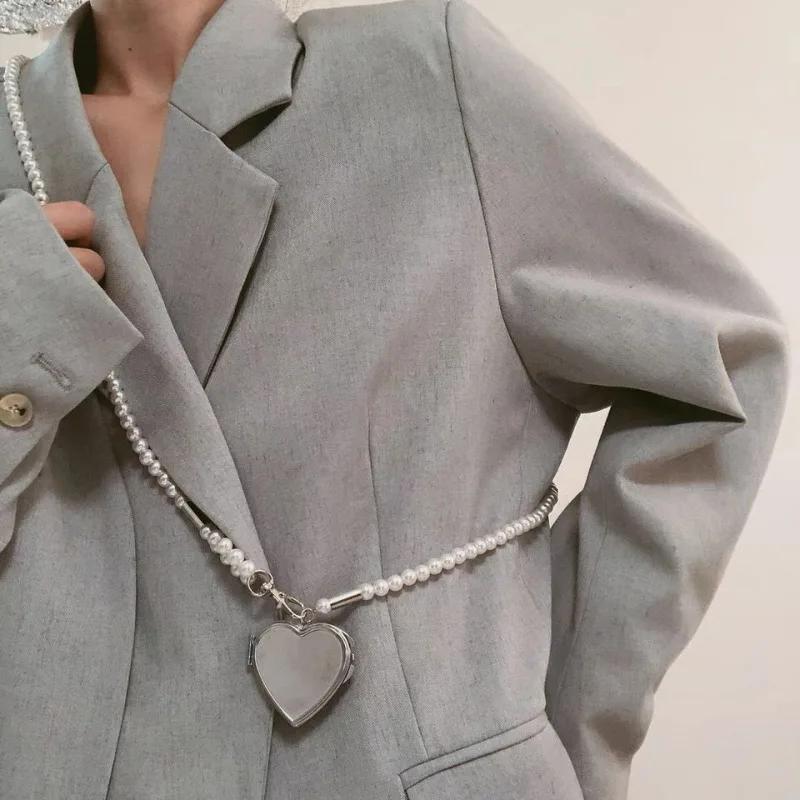 Ins New Trendy Pearl Waist Chain Crossbody Strap Women's Fashion Heart-shaped Mirror Pendant Jewelry Belt Skirt Suit Accessories