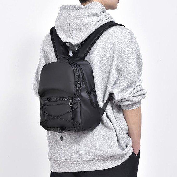 Mehrere Taschen Leichter Lässiger Kleiner Rucksack für Herren Reise Wasserdicht Handgepäck Kleiner Rucksack Mode Sport Kleiner Rucksack für Herren