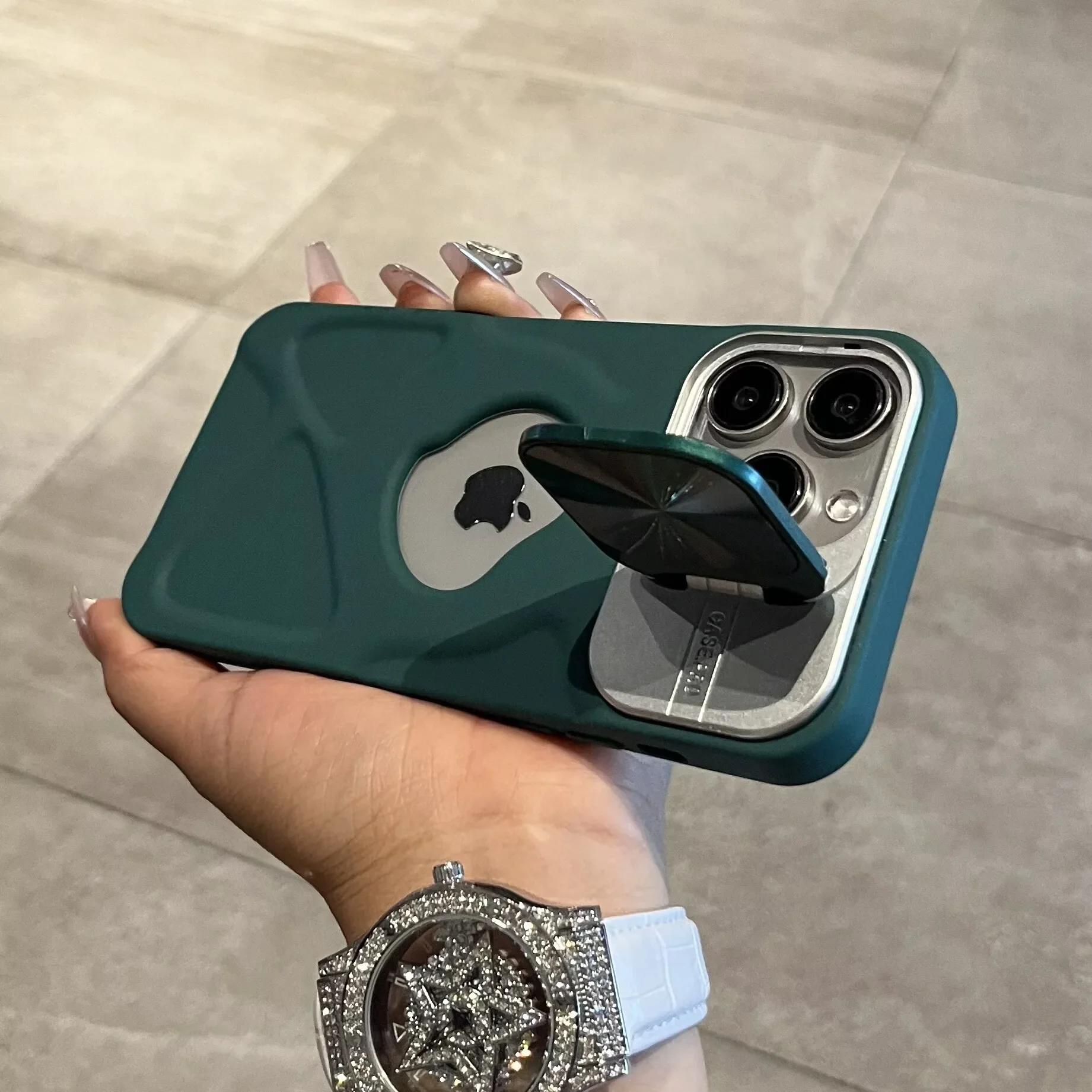 

Logo Hole Lens Hidden Holder Macsafe Magnetic Phone Case for IPhone 11 12 13 14 15 Pro Max Plus I15 Magsafe Silicone Soft Cover For iPhone 15Plus зелений