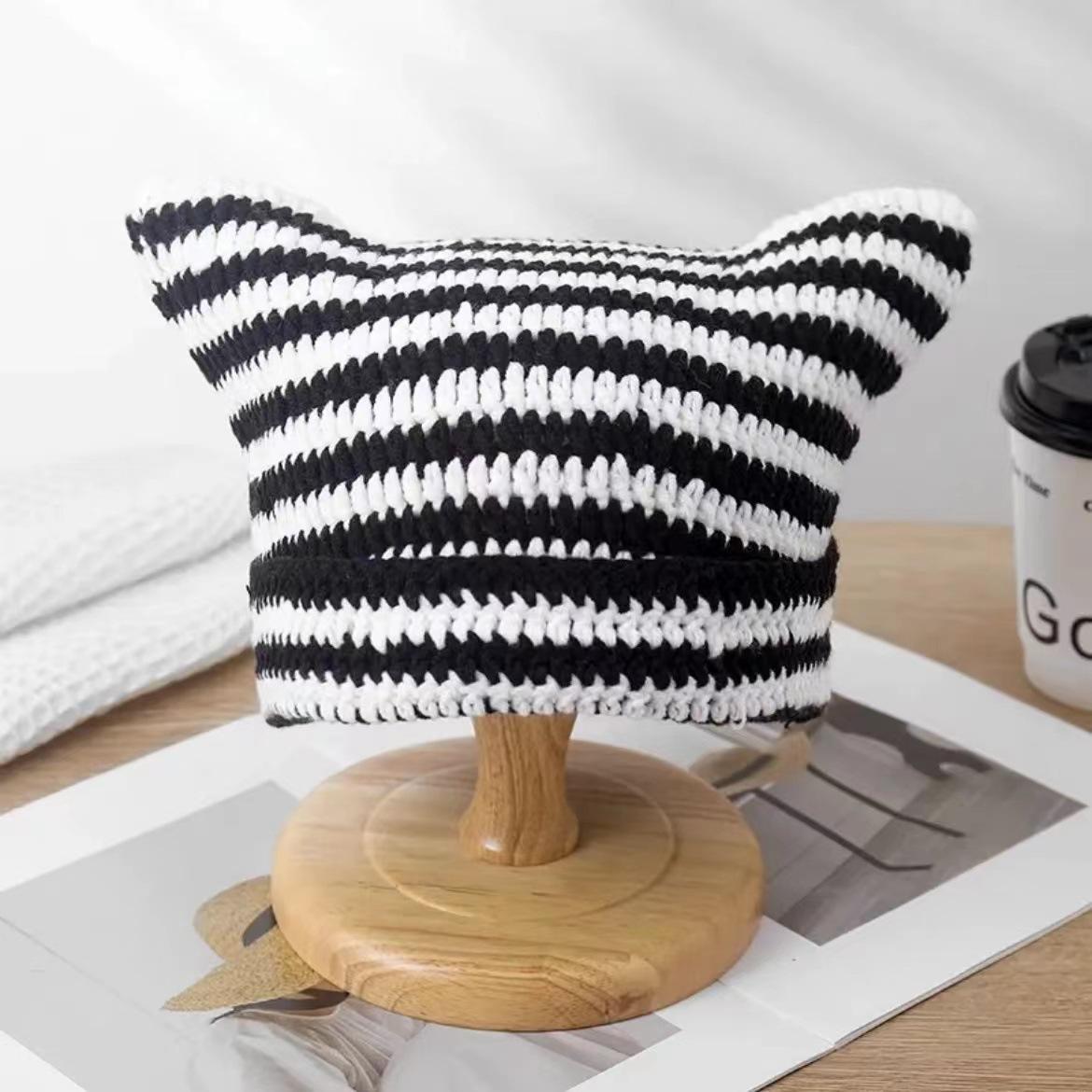 American-style cute cat-ear striped handmade knitted wool hat for women, new autumn and winter playful little devil headwrap hat M（56-58cm）
